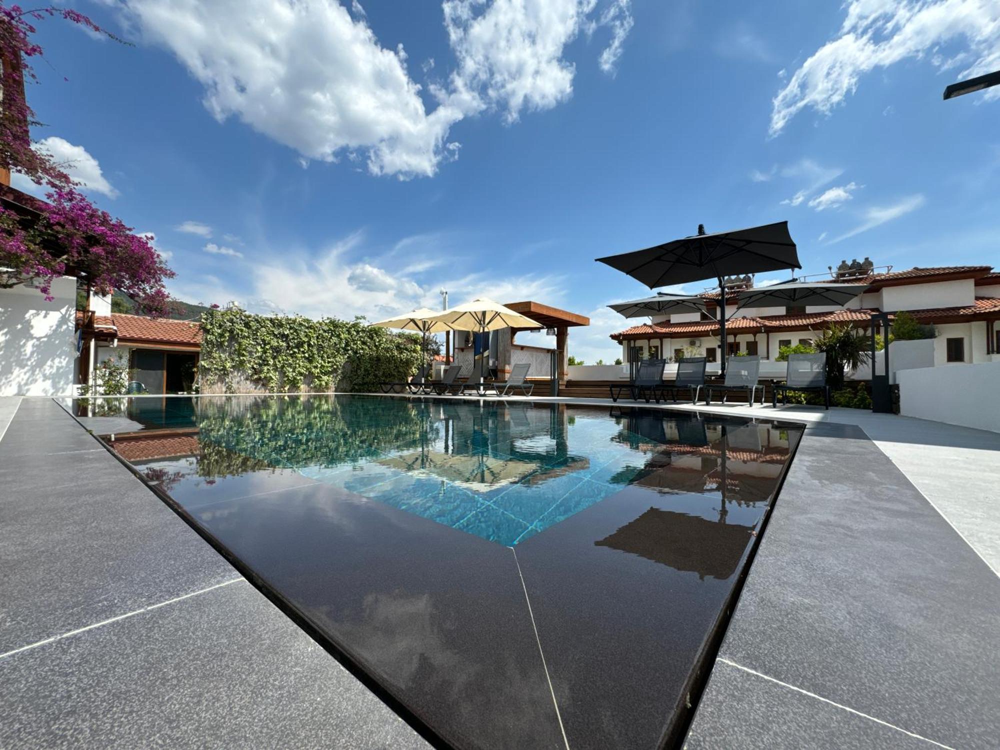 Tomsan Suites & Villas Akyaka Акьяка Экстерьер фото